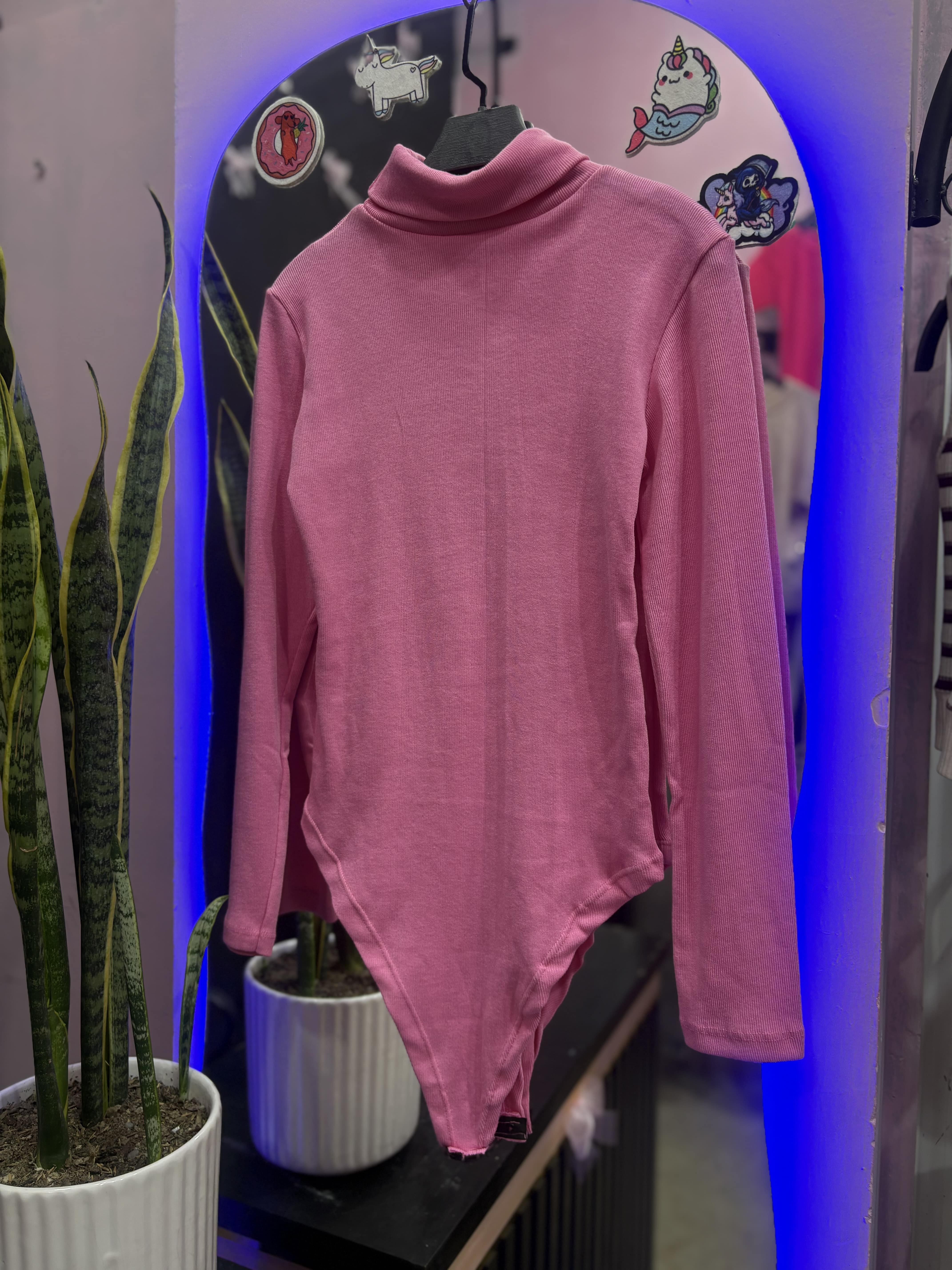 بادی یقه اسکی